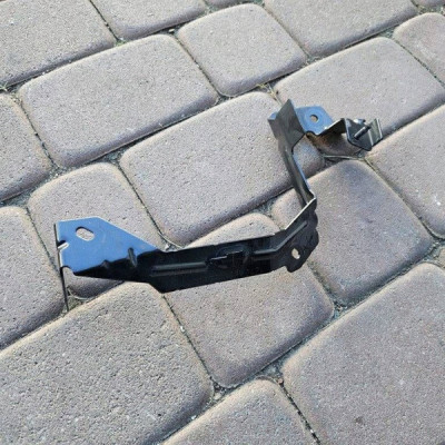 Wspornik uchwyt mocowanie silnika komory Opel Mokka B 9826760380