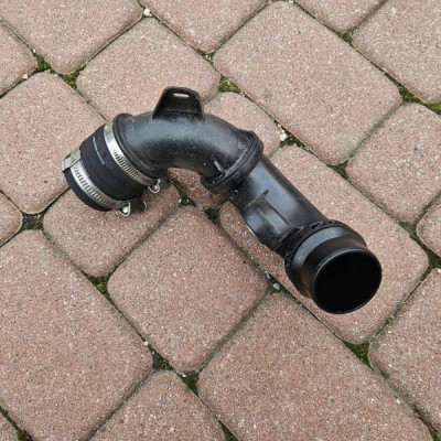 Rura dolot powietrza przepustnicy 1.2THP Corsa F Opel Mokka B 9812736080