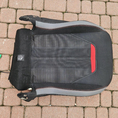 Siedzisko poszycie fotela przedniego półskóra podgrzewana Opel Mokka B