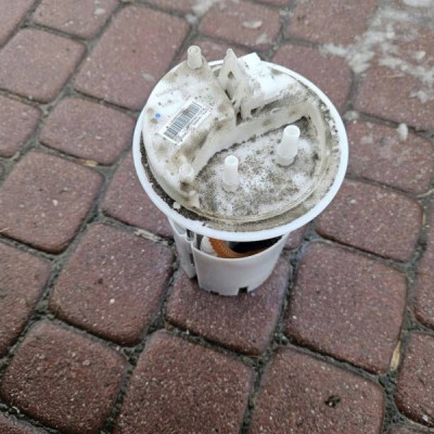 Pompka zbiornika paliwa pompa 1.0 1.2 1.4 Opel Corsa E 13436580