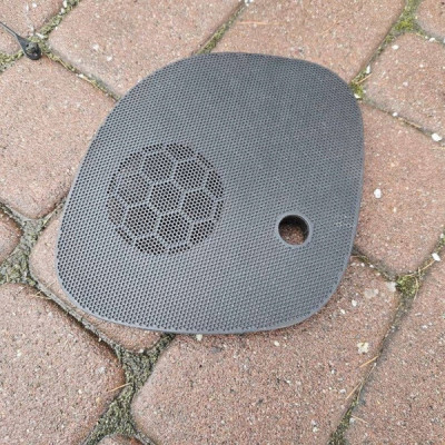 Ramka obudowa osłona deski ramka głośnika Opel Corsa E 13391247