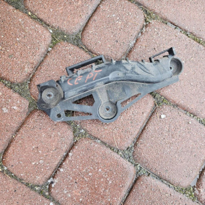 Ślizg tył tylny zderzaka mocowanie prawy tył Opel Corsa E 13399581