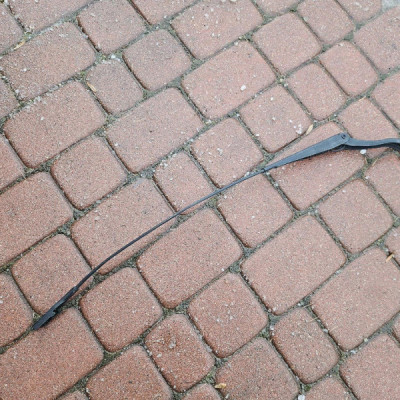 Ramie uchwyt wycieraczki EUROPA prawe Corsa D Opel Corsa E 13284134