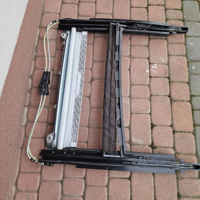 Szyberdach roleta prowadnice dachu dachowa Opel Corsa E 97283611503