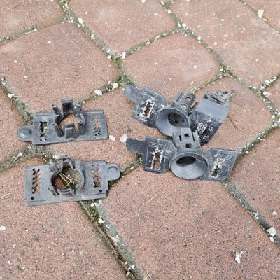 Zestaw koszyków czujników parkowania PDC tył zderzaka Proace B Opel Combo E