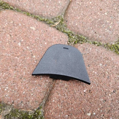 Zaślepka zderzaka tył tylnego kombi osłona Opel Insignia B 39082012