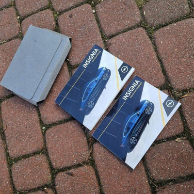 Książka serwisowa instrukcja obsługi - bez serwisów Opel Insignia B