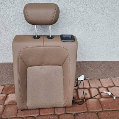 Kanapa tył tylna skóra skórzana składana podgrzewana Opel Insignia B