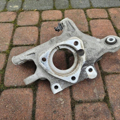 Piasta zwrotnica tył tylna 4x4 zawieszenia prawa Opel Insignia B SV70207160