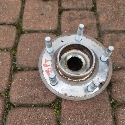 Piasta łożysko tył tylna koła LEWA / PRAWA Opel Insignia B 13526966