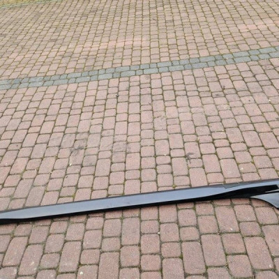 Próg listwa progowa osłona Z22Y prawa OPC-line GSI Opel Insignia B 39132748