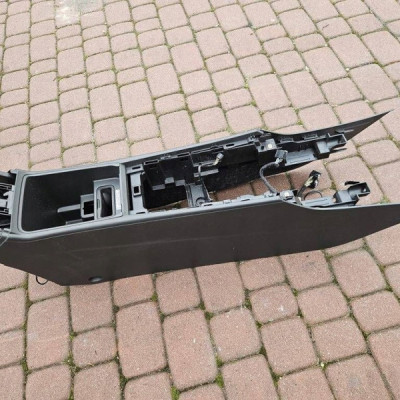 Tunel środkowy ładowarka indukcyjna EUROPA Opel Insignia B 39200093