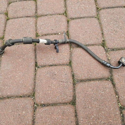 Przewód rura wąż hamulcowy zacisku prawy przód Opel Insignia B 84289372