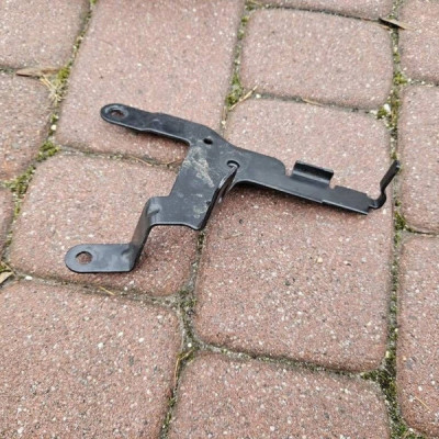 Uchwyt wspornik mocowanie wiązka wiązki Opel Insignia B 39060908