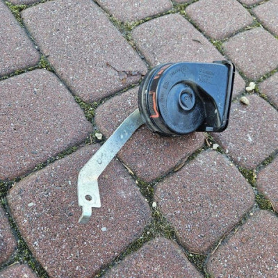 Klakson sygnał trąbka dźwiękowa dzwiękowy Opel Insignia B 39088255