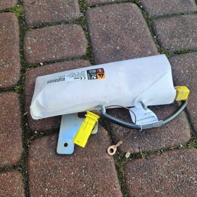 Poduszka fotela tył tylnego fotelówka lewa kanapy Opel Insignia B 84263433