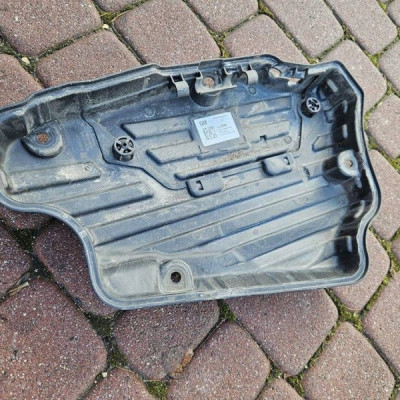 Obudowa osłona zbiornika Adblue plastik podłoga Opel Insignia B 84364320