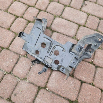 Uchwyt mocowanie podstawa akumulatora 2.0D Opel Insignia B 841165