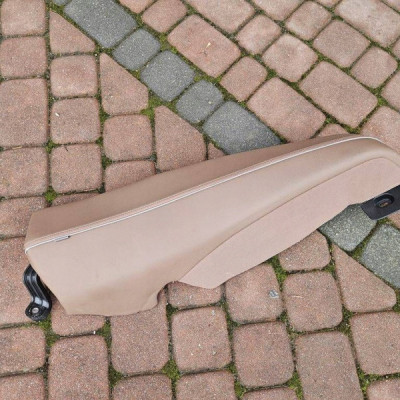 Narożnika kanapy tył tylnej wersja pod AIRBAG P Opel Insignia B 39105717