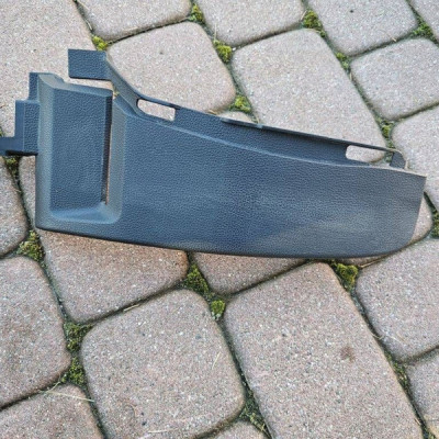 Obudowa osłona półki bagażnika prawa Toyota Corolla E210 E21 64301-02060