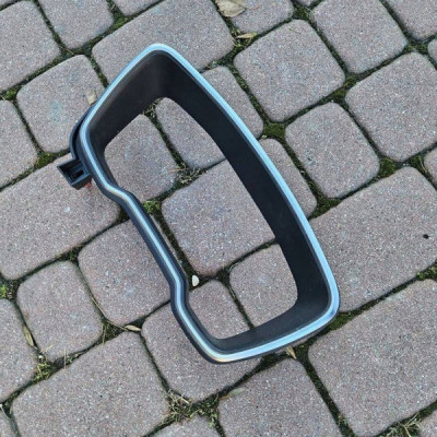 Obudowa osłona licznika deski chrom Toyota Corolla E210 E21 55410-02870