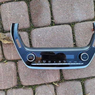 Panel sterowanie nawiewu klimatyzacji Toyota Corolla E210 E21 55900-02F30