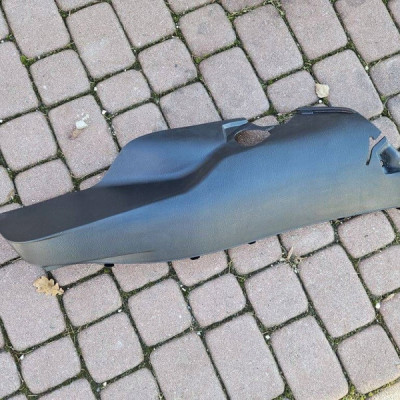 Obudowa osłona fotela kanapy tył prawa Toyota Corolla E210 E21 62551-02720