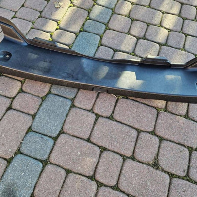 Obudowa osłona pasa bagażnika Toyota Corolla E210 E21 58387-02340
