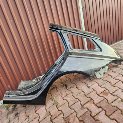 Ćwiartka tył tylna lewa kombi błotnik próg z22y Opel Insignia B