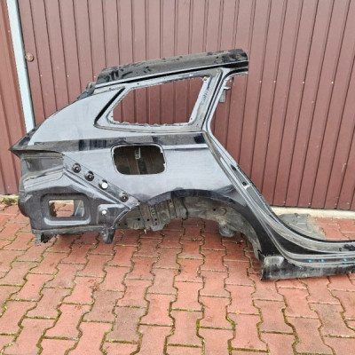 Ćwiartka tył tylna prawa kombi błotnik 4x4 pas tylny z22y Opel Insignia B