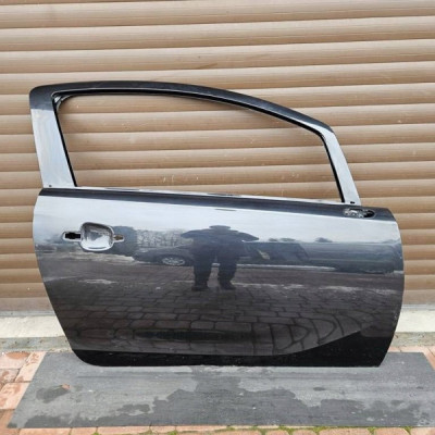 Drzwi przód przednie prawe czarne Z22c wer. 3 drzwi Opel Corsa E