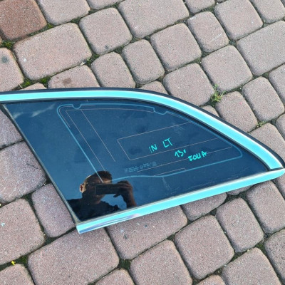 Szyba tył tylna 2013r kombi Opel Insignia