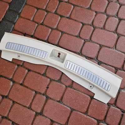 Plastik bagaznika pasa Opel Insignia B 13487498