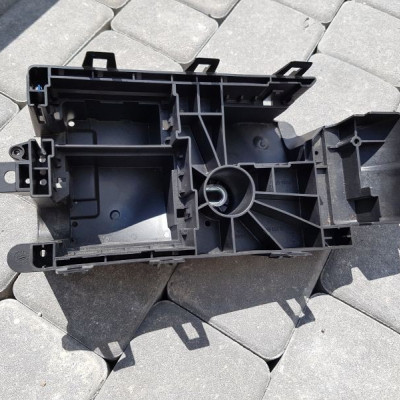 PODSTAWA BEZPIECZNIKÓW OPEL INSIGNIA 13253551