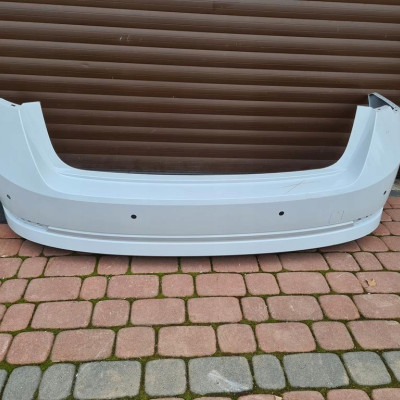 Zderzak tył SKODA Octavia IV 4 Sedan 5E6807421