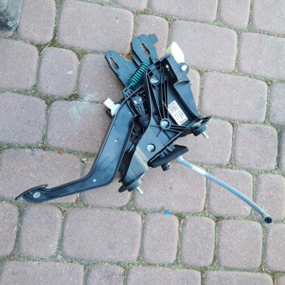 Pedał pedały sprzęgła EU Opel Insignia B 84393091