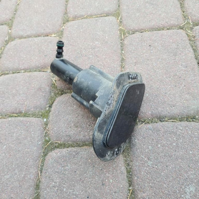 Spryskiwacz dysza LIFT Opel Insignia 13227349