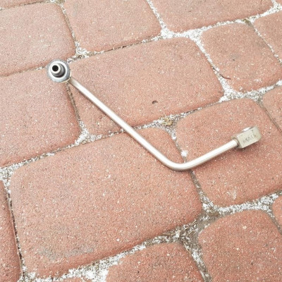 Przewód olejowy turbiny 1.4T Opel Astra K V