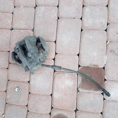 Zacisk tył tylny prawy 350 Mercedes W218 CLS