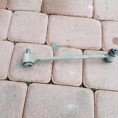 Wahacz tył tylny prawy sanki Mercedes W218 CLS