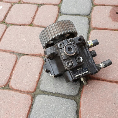 Pompa wtryskowa Opel Vectra 1.9 CDTI 045010128