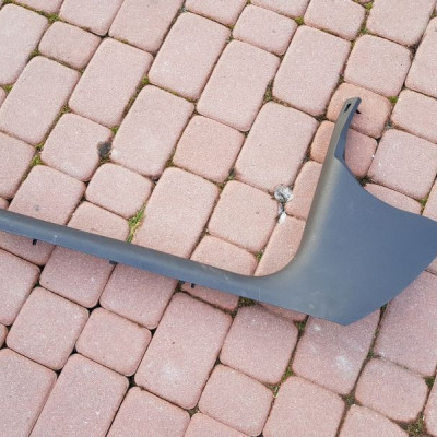 Osłona poszycie słupka progu Audi Q3 8U2867271 LH