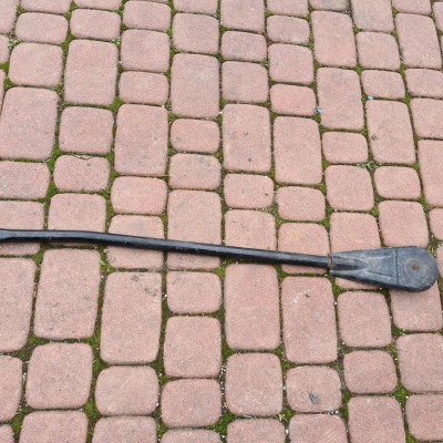 Wspornik dolny zawieszenia belka Vivaro Trafic