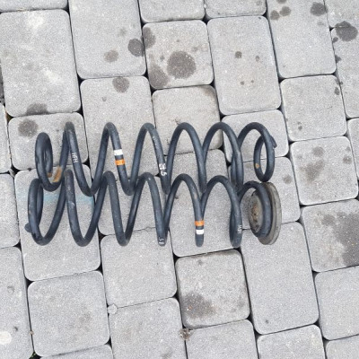 Sprężyna zawieszenia tył tylna Skoda Superb HFH