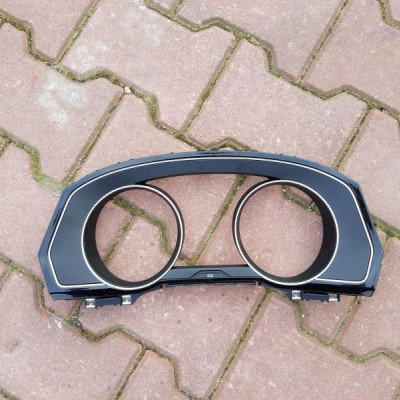 Obudowa osłona ramka licznika Passat B8 3G2858366