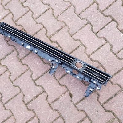 Kratka nawiew środkowy Passat B8 3G2858415F