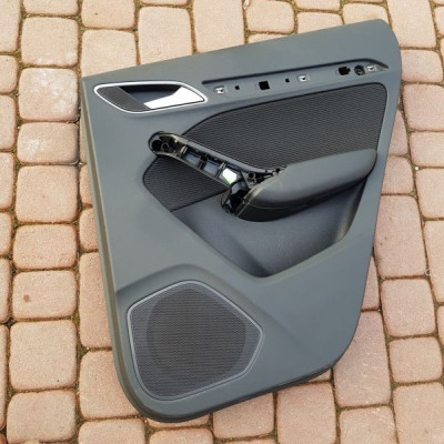 Boczek tył tylny IGŁA Audi Q3 2017r