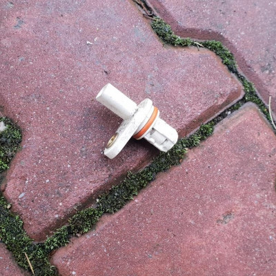 Czujnik wałka rozrządu Opel Astra J IV 55566932