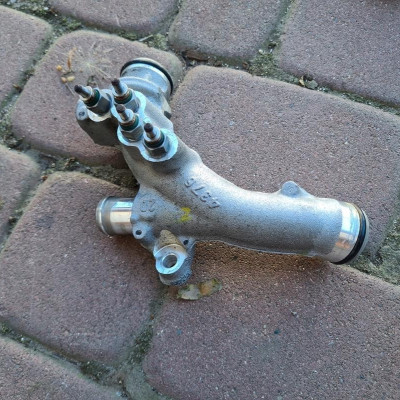 Podgrzewacz wody 1.5d Renault Captur II 210472718R