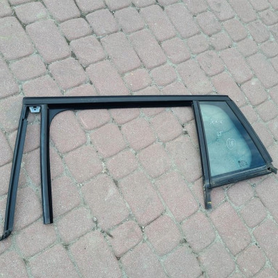 Szyba tył tylna lewa kombi Opel Astra K V 2018r